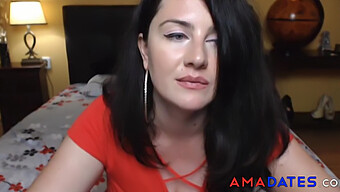 Show-Ul Webcam Al Milf-Ului Natural Și Plin De Picioare Estela