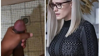 Bomba Blondă Olivia Taylor-Dudley Își Arată Bunurile În Lenjerie Intimă