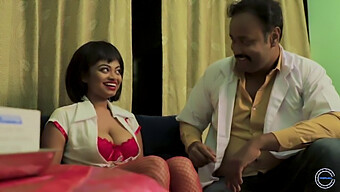 La Enfermera India Shilpa Y El Doctor Chandu Se Involucran En Actividades Sexuales