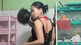 Video 60fp Dari Bigo Live: Industri Porno Terpanas