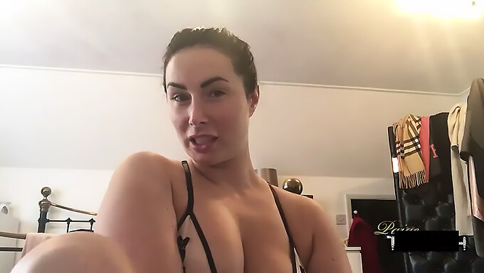 Paige Turnah'S Homemade Joi Video With A Big Ass Shake And Lingerie Tease