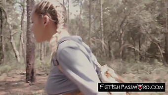 Het Wilde Avontuur Van Marsha May In Het Bos Met Brick Danger Eindigt In Een Hete Gezichtsafwerking