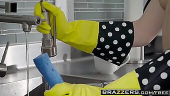 Brazzers Představuje Autentické Manželské Příběhy Ve Slastném Scénáři S Elsou Jean, Osou Lovely A F S Drsnými A Análními Prvky